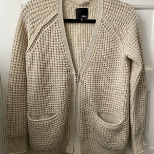 Aritzia Wilfred Sweater - size XS